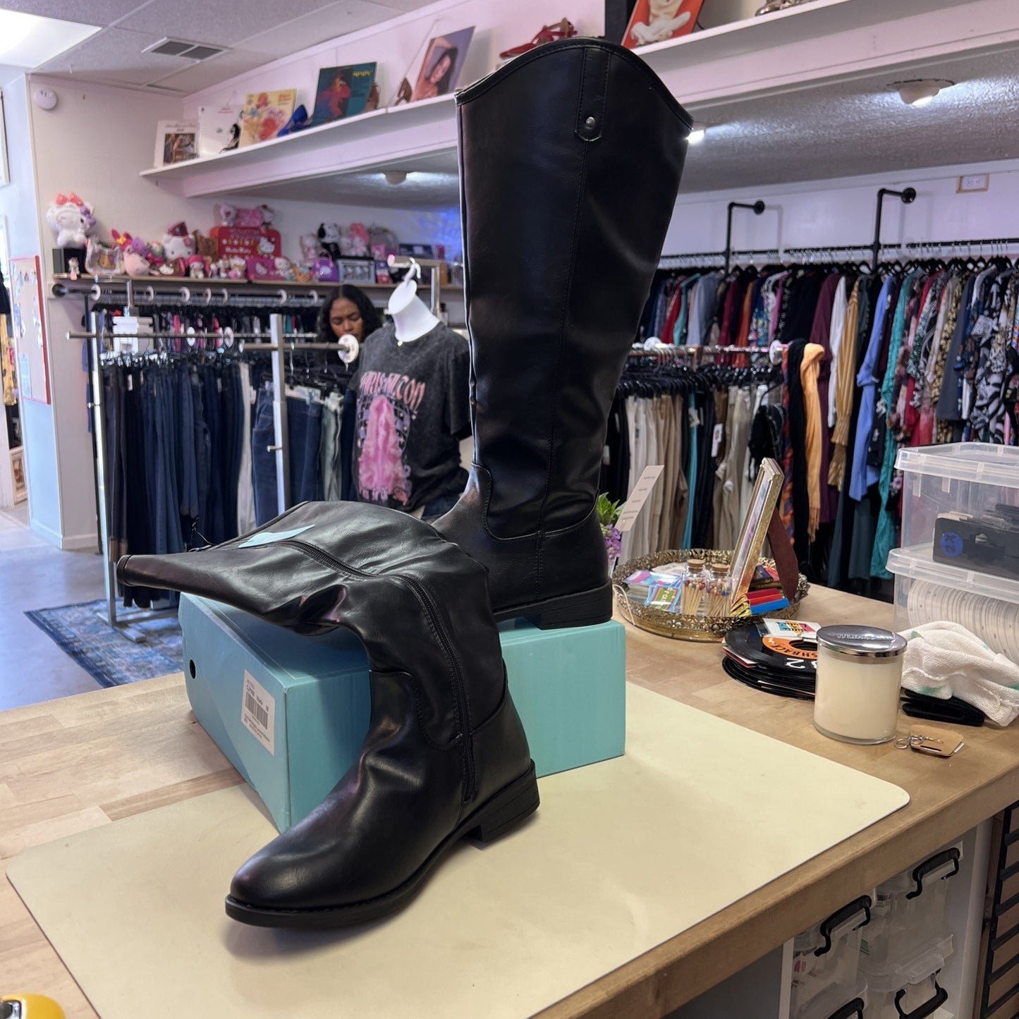 Vepose Women’s Knee High Black Boots Sz 8