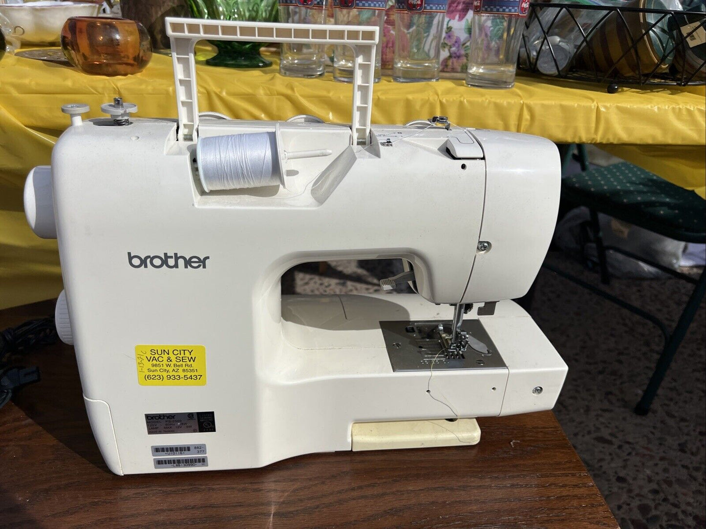 Brother Pacesetter PS-2500 Sewing Machine With Foot Pedal & Owners Manual- Works