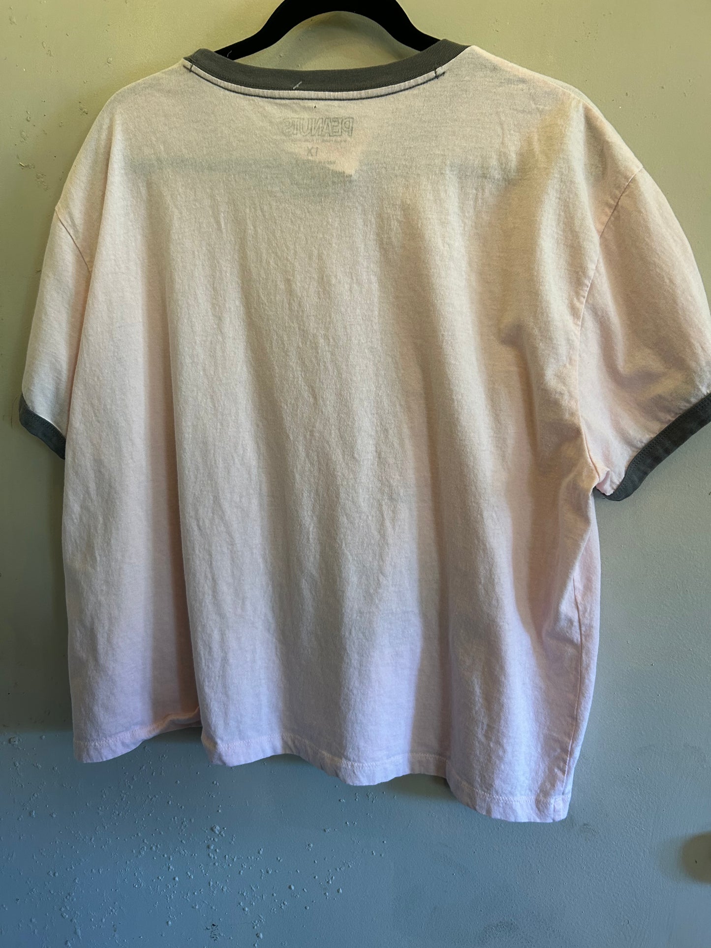 Peanuts Pink Snoopy tshirt