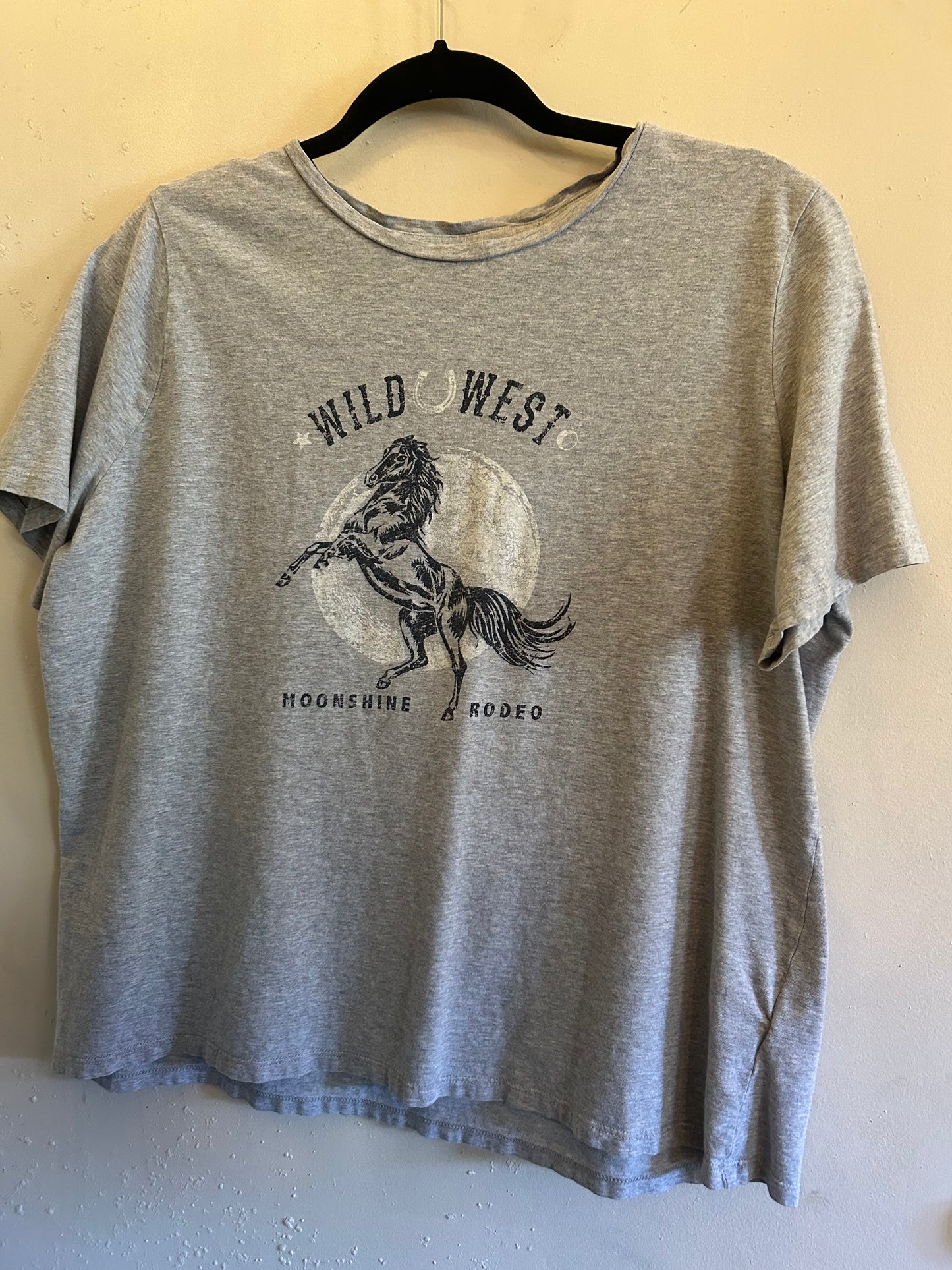 The Straight Wild west grey tshirt