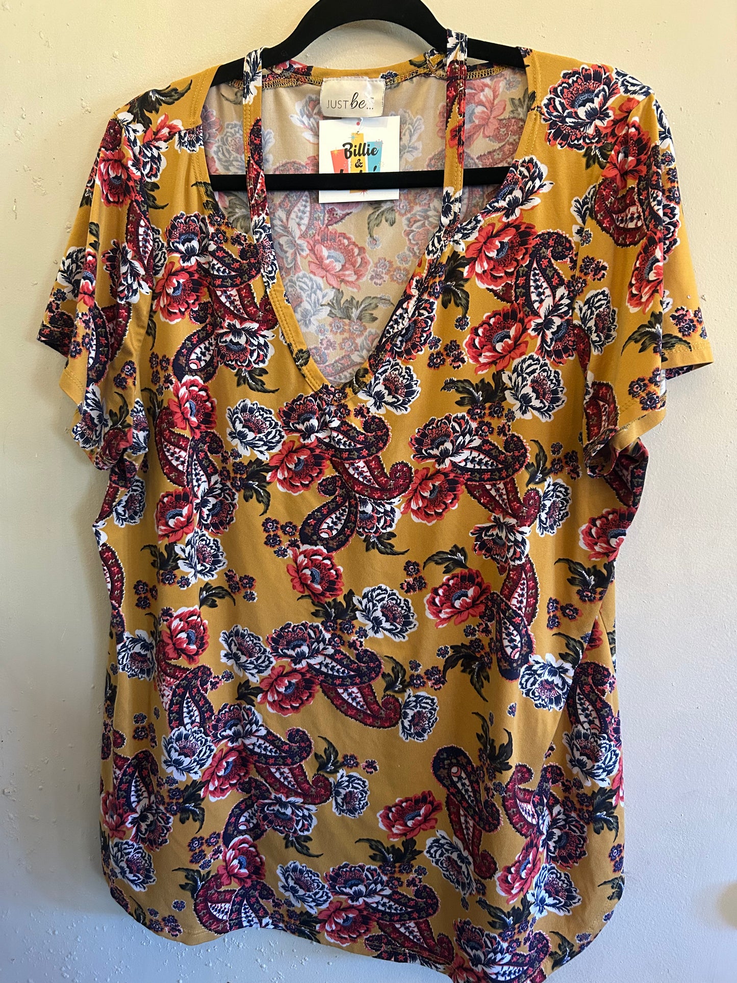 Just Be Gold paisely floral v neck
