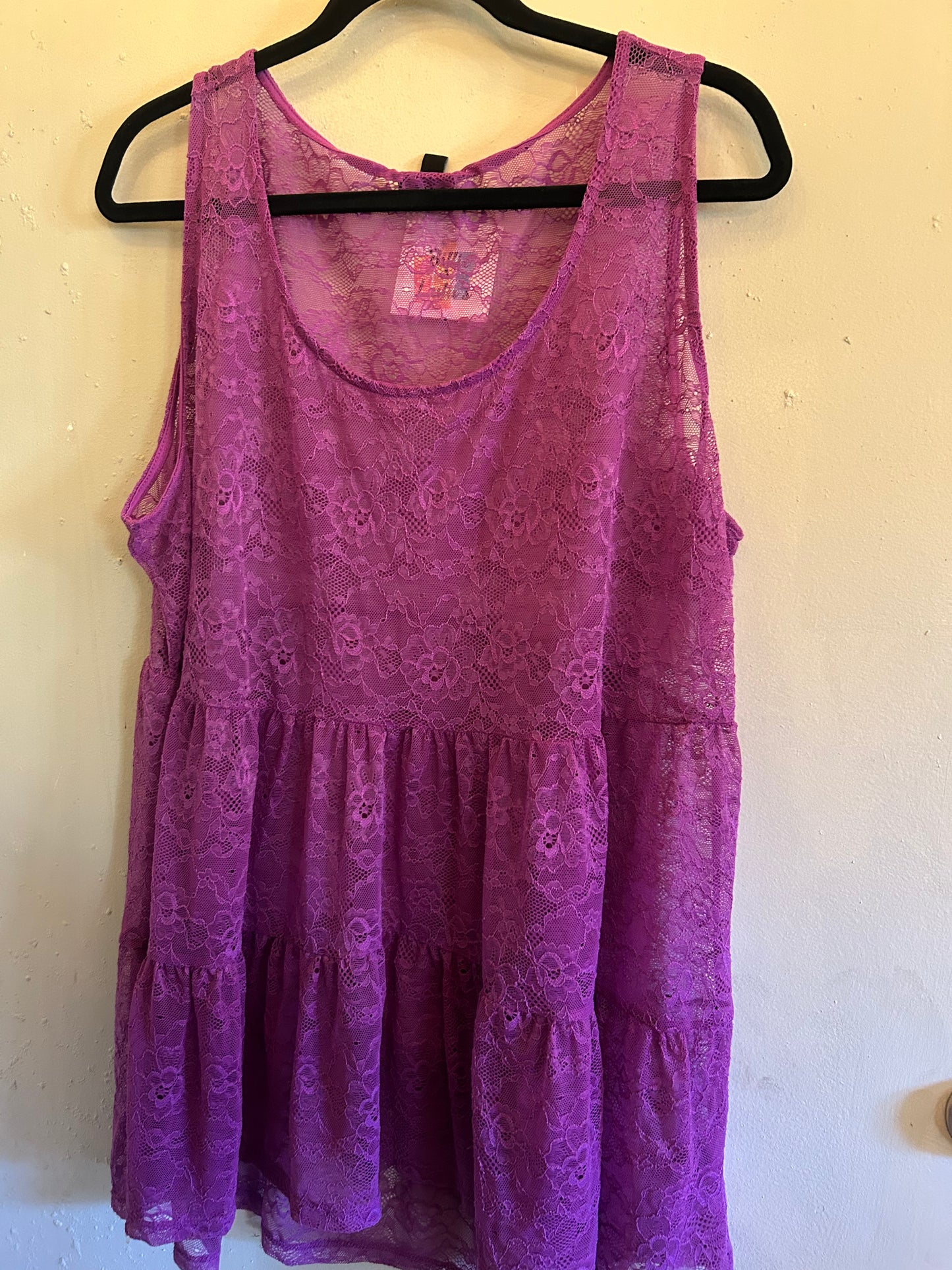 Torrrid Purple lace sleeveless top