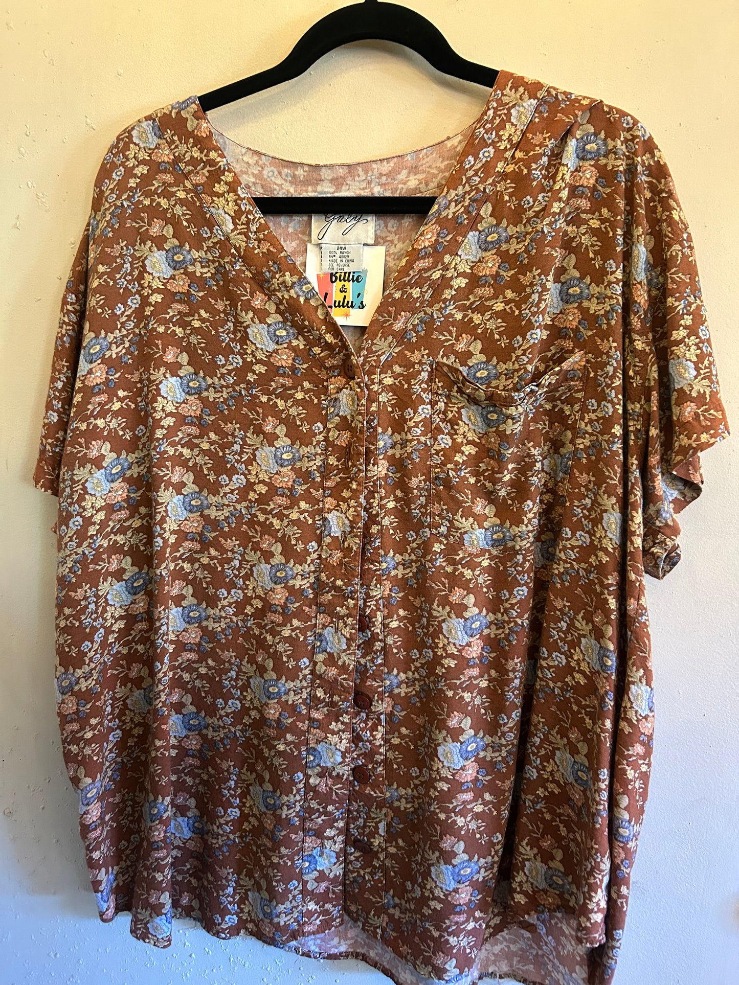 Galy Brown w purple flower v neck button down
