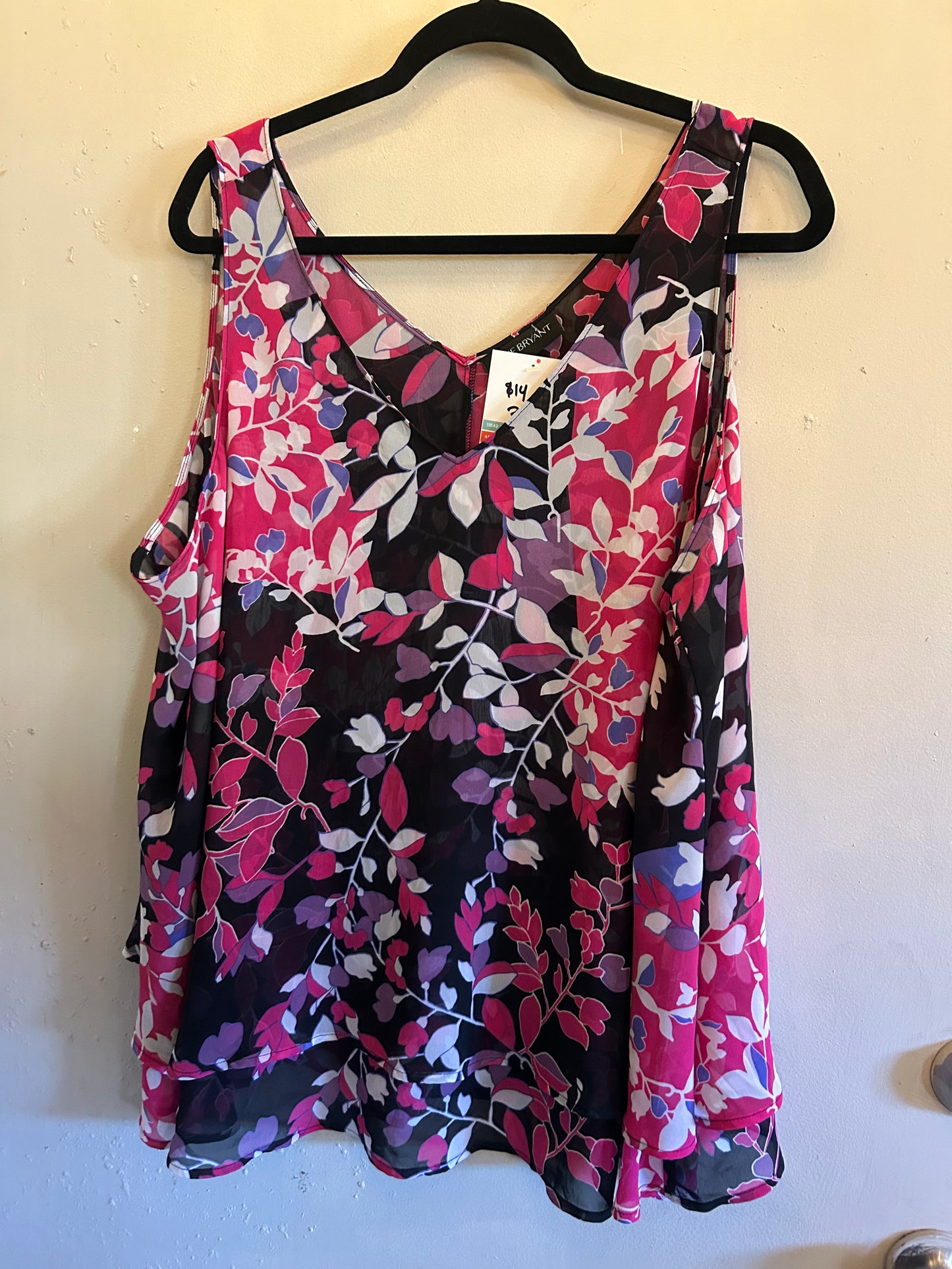 Lane Bryant Pink black v neck sleeveless