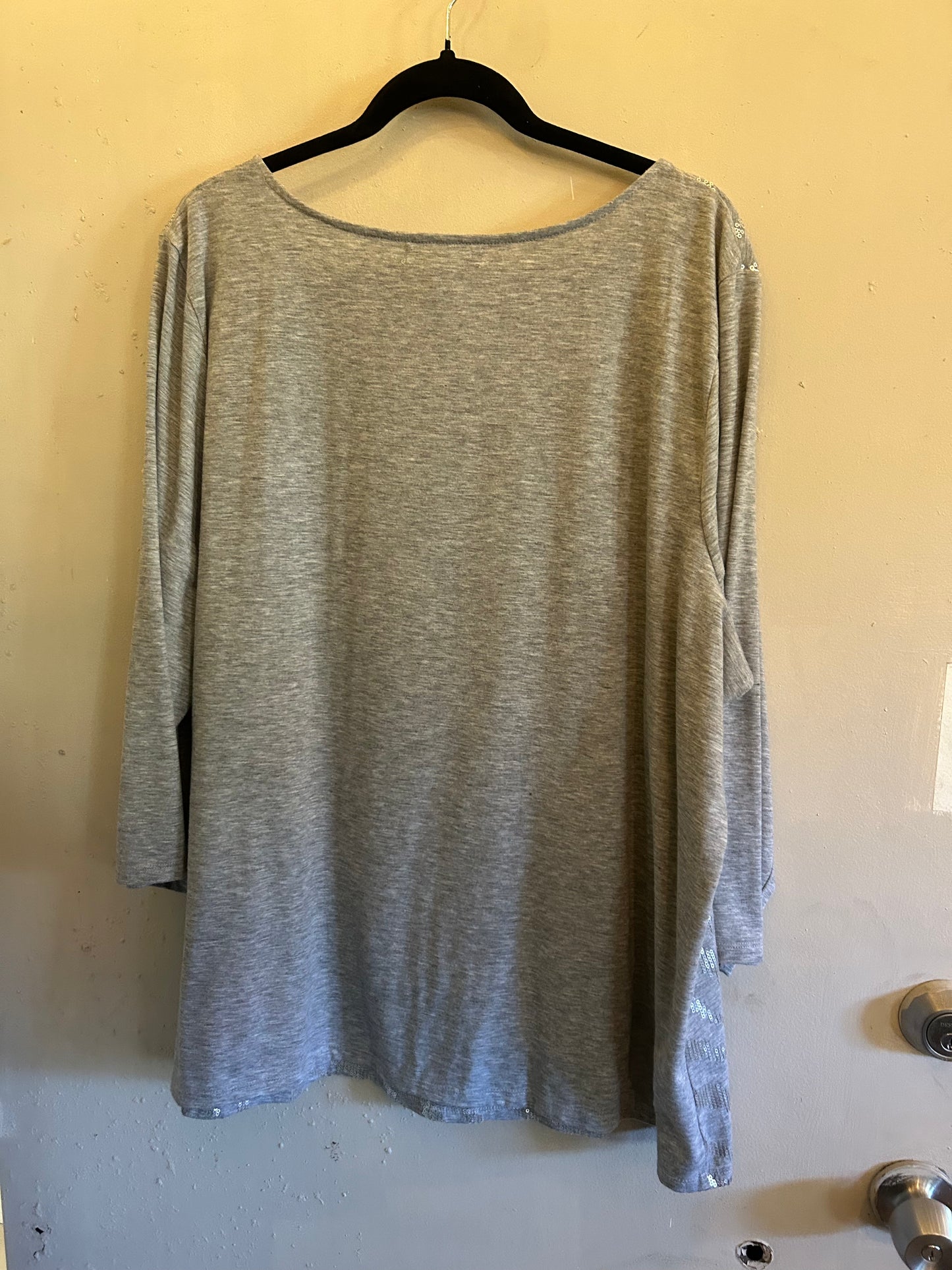 Liz Claiborne Grey sequin 3/4 sleeves