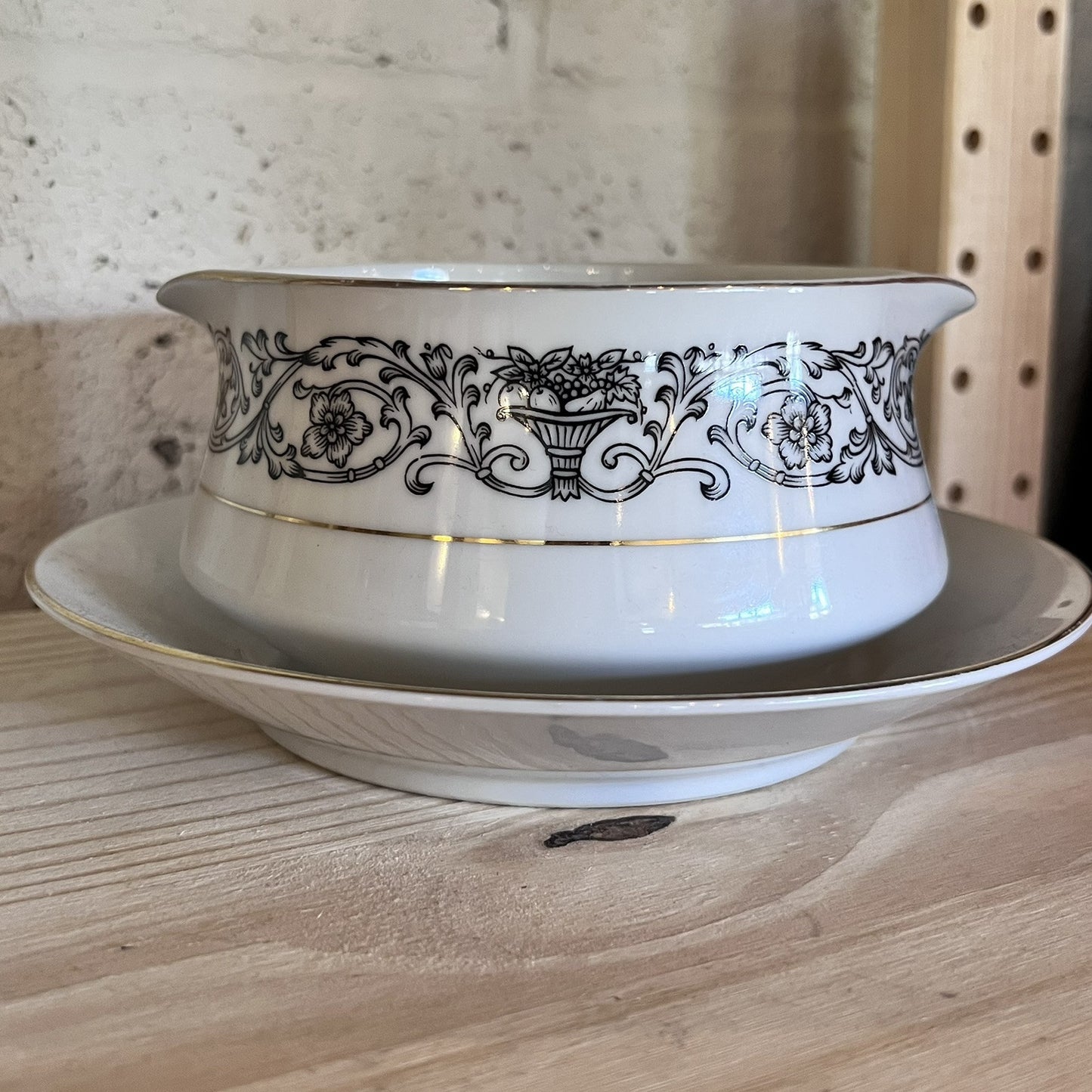 Coventry Fine China “Laurent” 653 Gravy Bowl Attached Plate Black Gold Accent