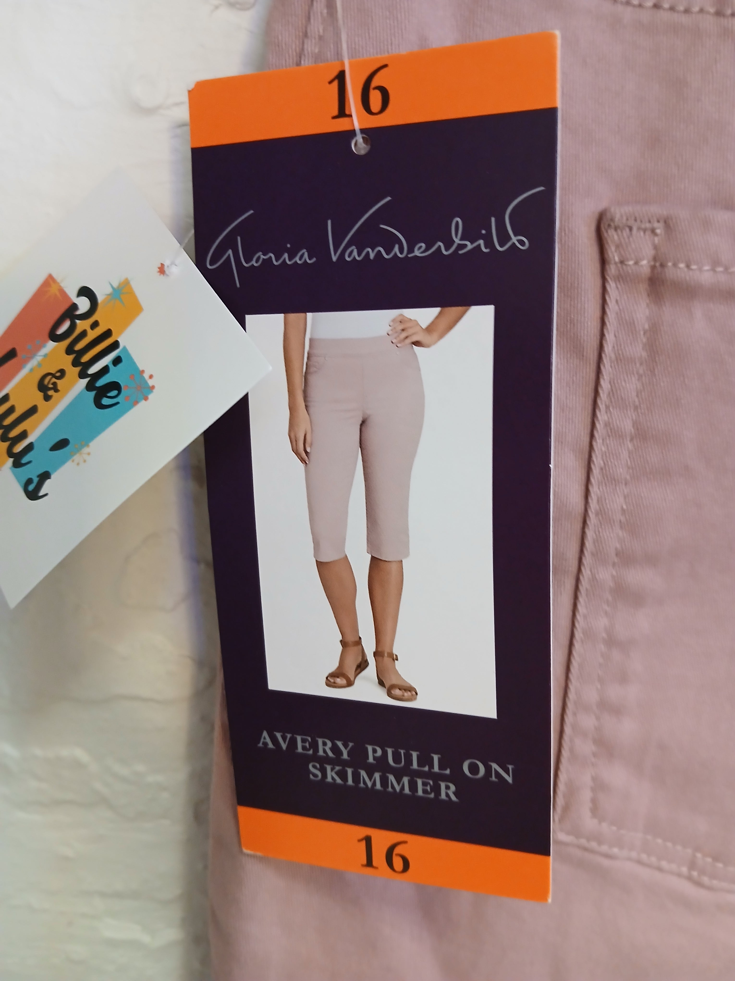 Gloria Vanderbilt Pink Avery Pull On Slimmer Capris