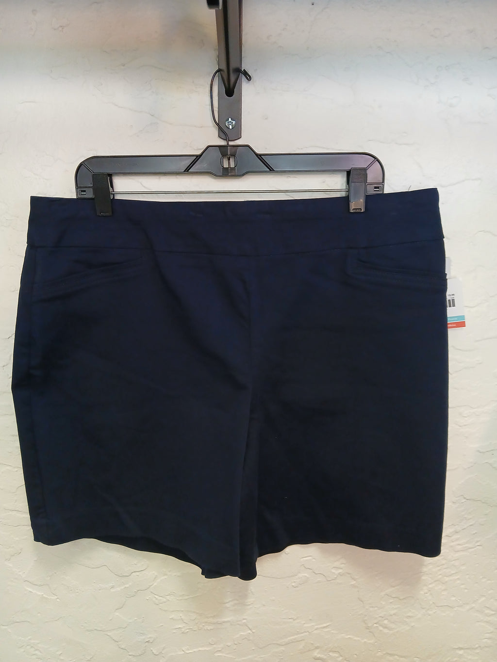 Croft & Barrow NWT Navy Blue Perfectly Slimming Comfort Waistband Stretch Fabric Shorts