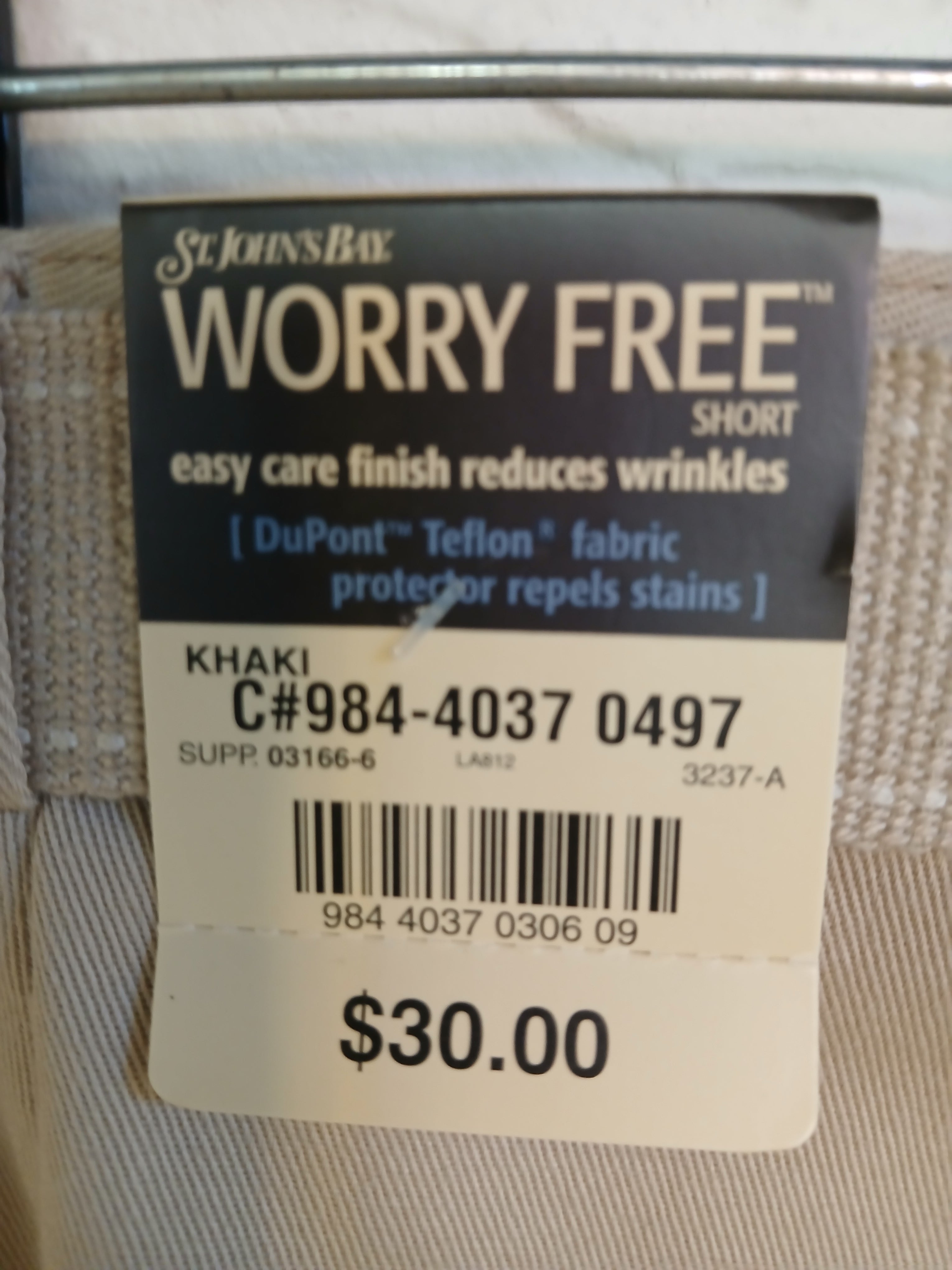 St Johns Bay NWT Worry Free Chino Shorts w/ Belt
