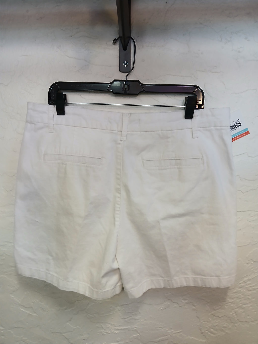 Gloria Vanderbilt White Cotton Mid Length Shorts