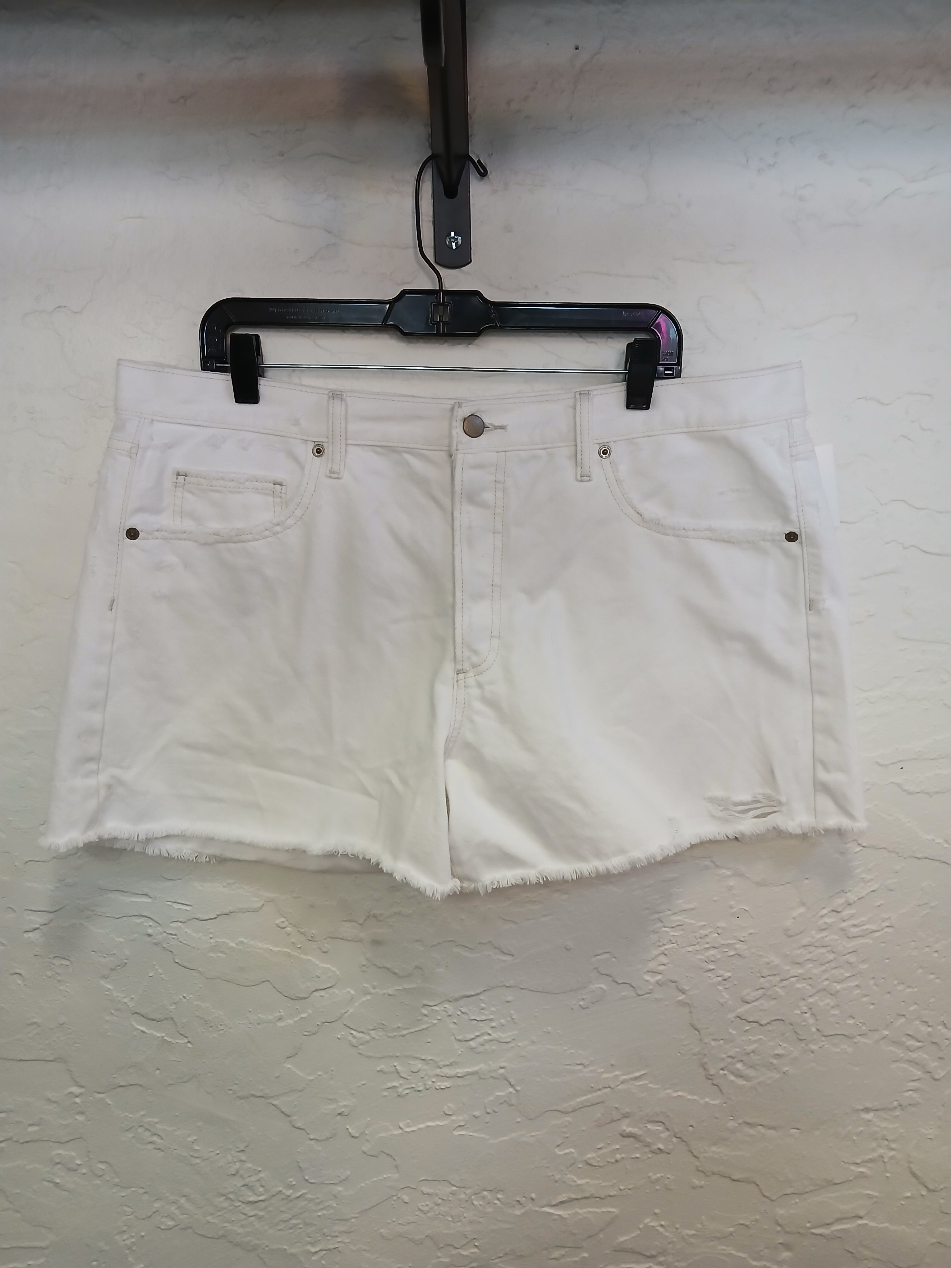 Universal Thread White 90's Baggy Jean Shorts