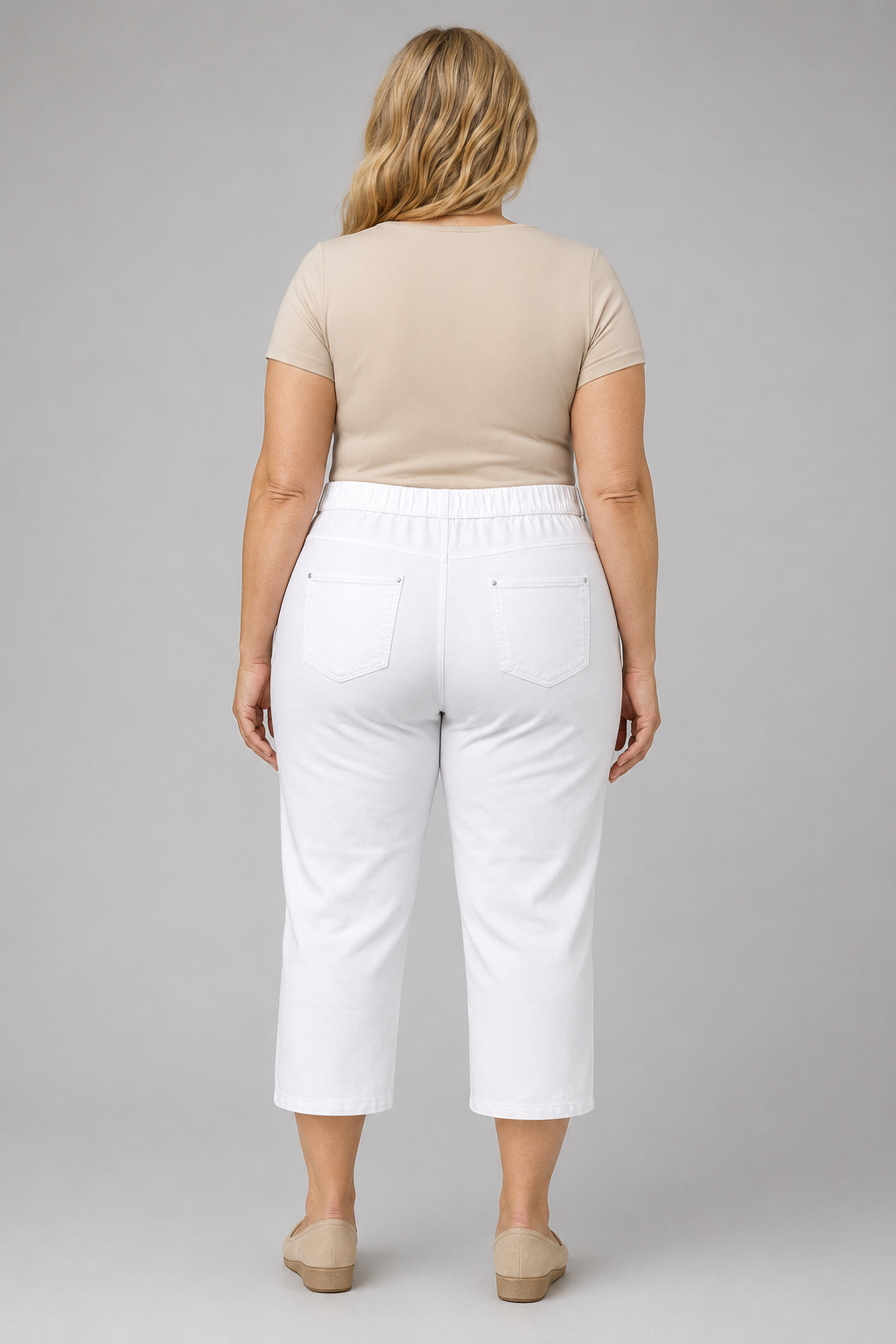 Quacker Factory NWT Dream Jeans White Elastic Waist Pants