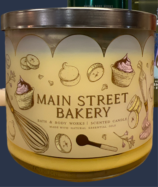 Bath & Body Works Scented Candle