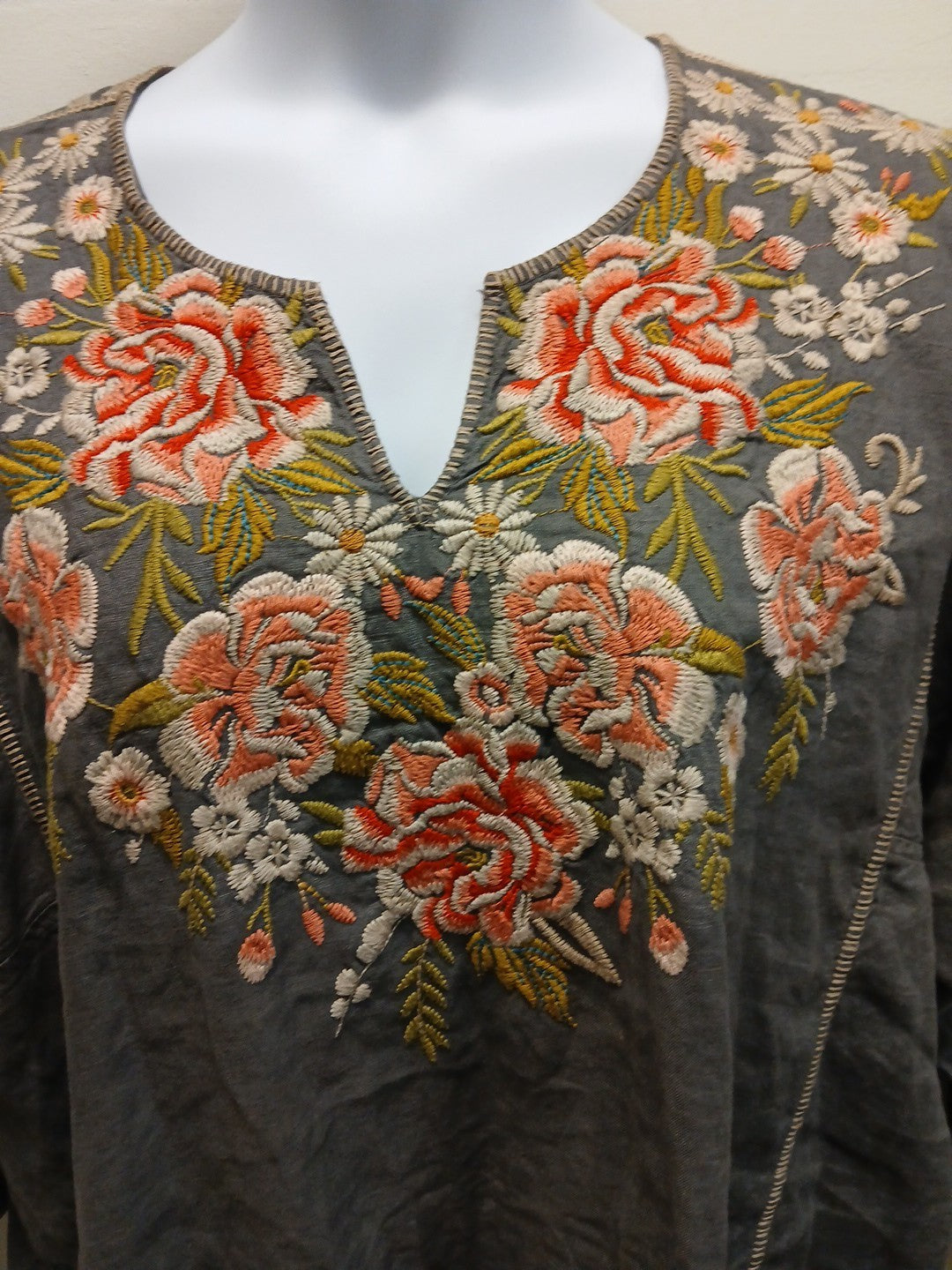 Johnny Was XL Grey Embroidered Pullover Top