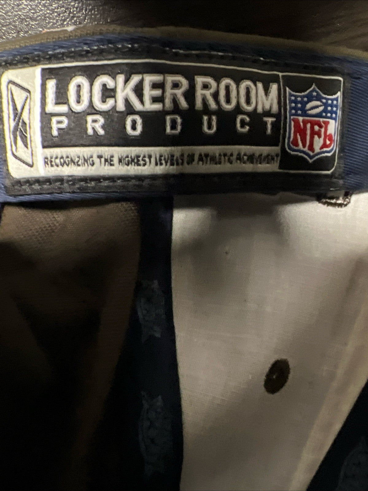 New England Patriots NFL Super Bowl XXXIX Champions Strapback Cap Hat - NWT