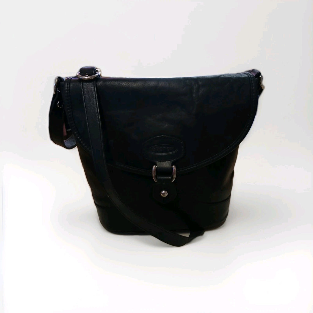 Orton Womens Black Satchel Style Cross Body Leather Handbag