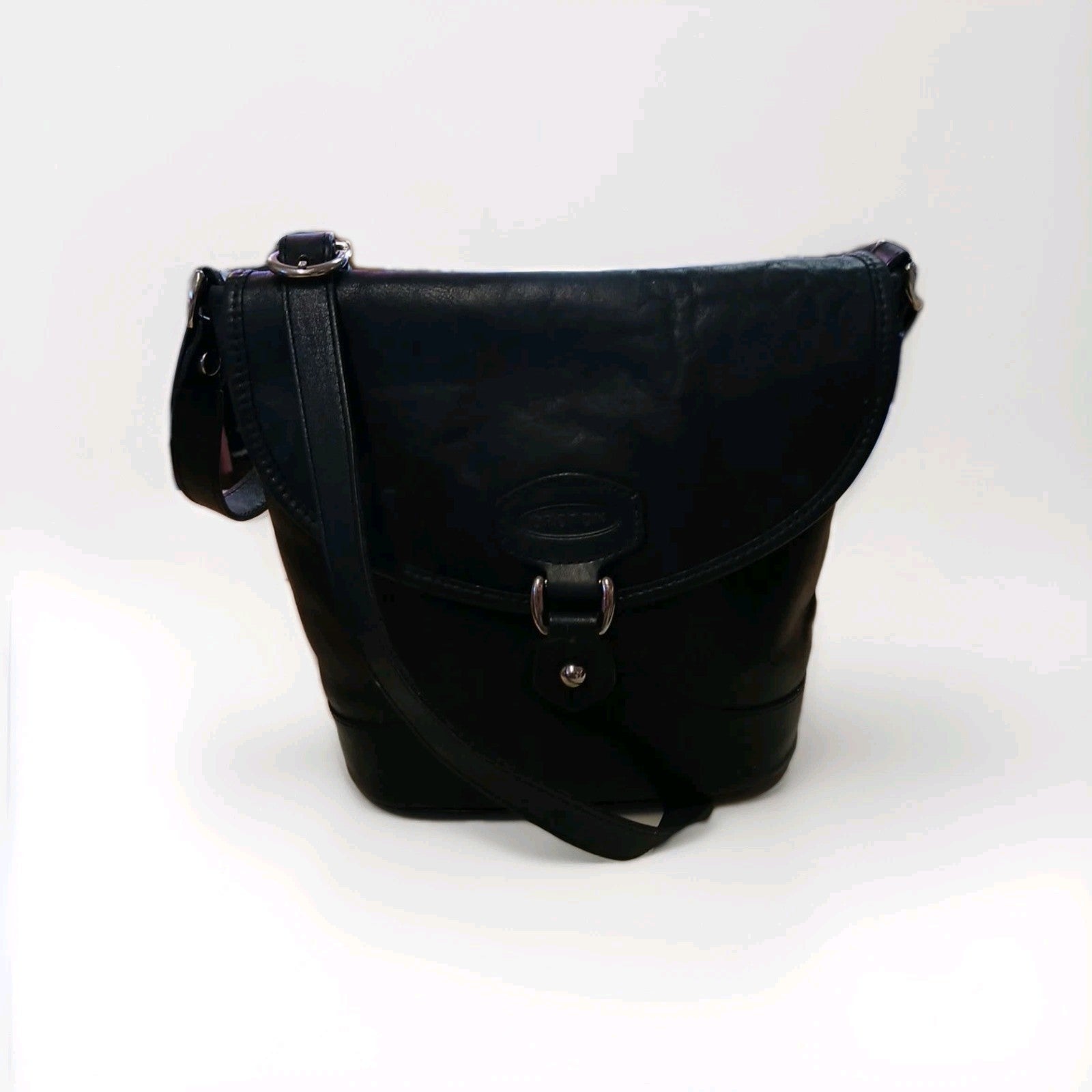 Orton Womens Black Satchel Style Cross Body Leather Handbag