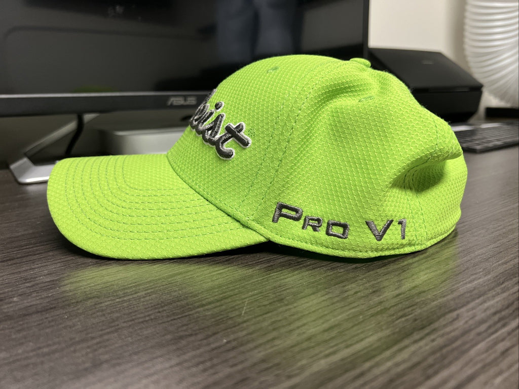 Titleist FJ Pro V 1 Lime Green Large/XL  Fitted Hat Golf Cap