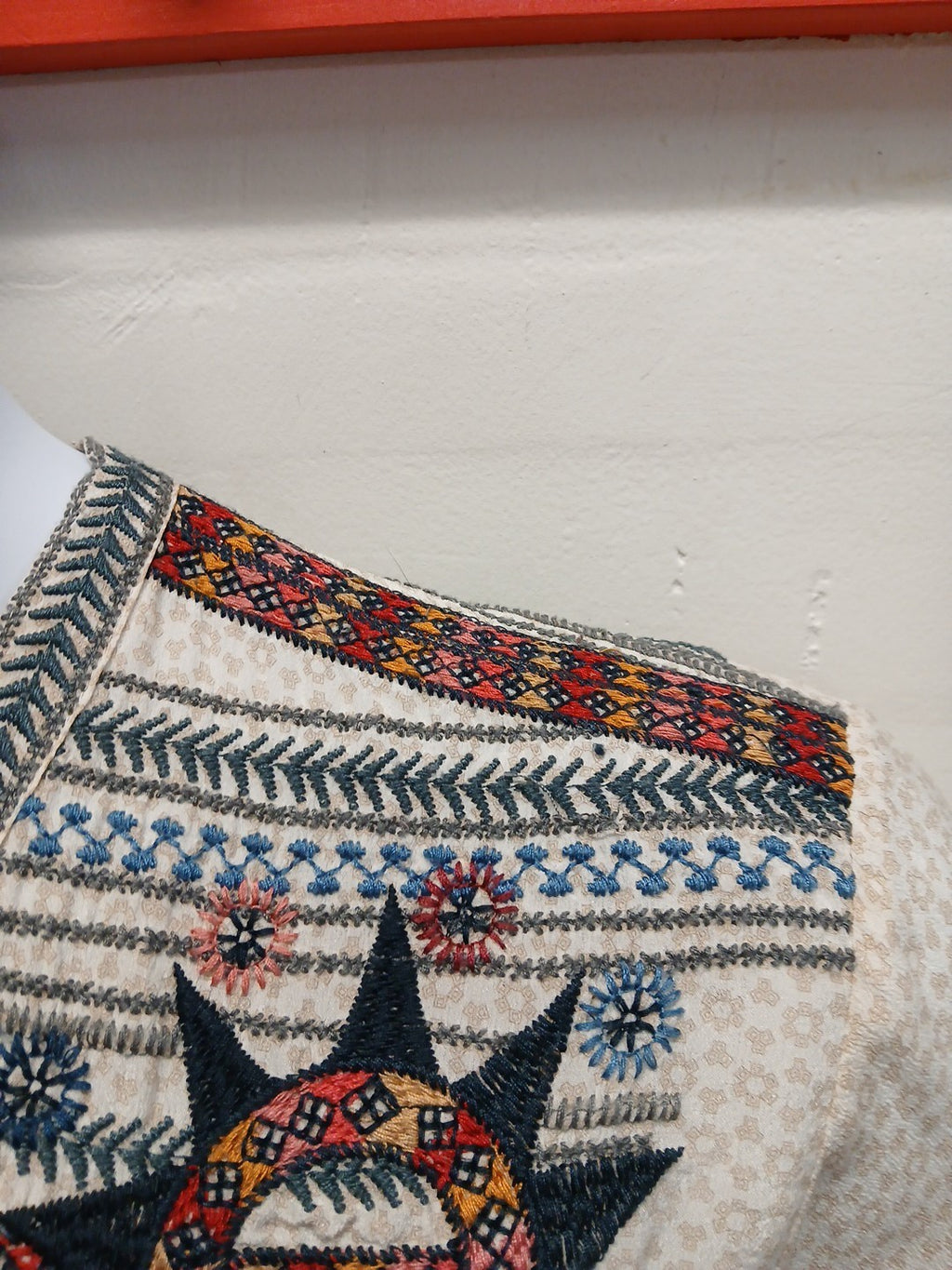 Johnny Was XL Biya Tan Embroidered 3/4 Button Pullover Blouse