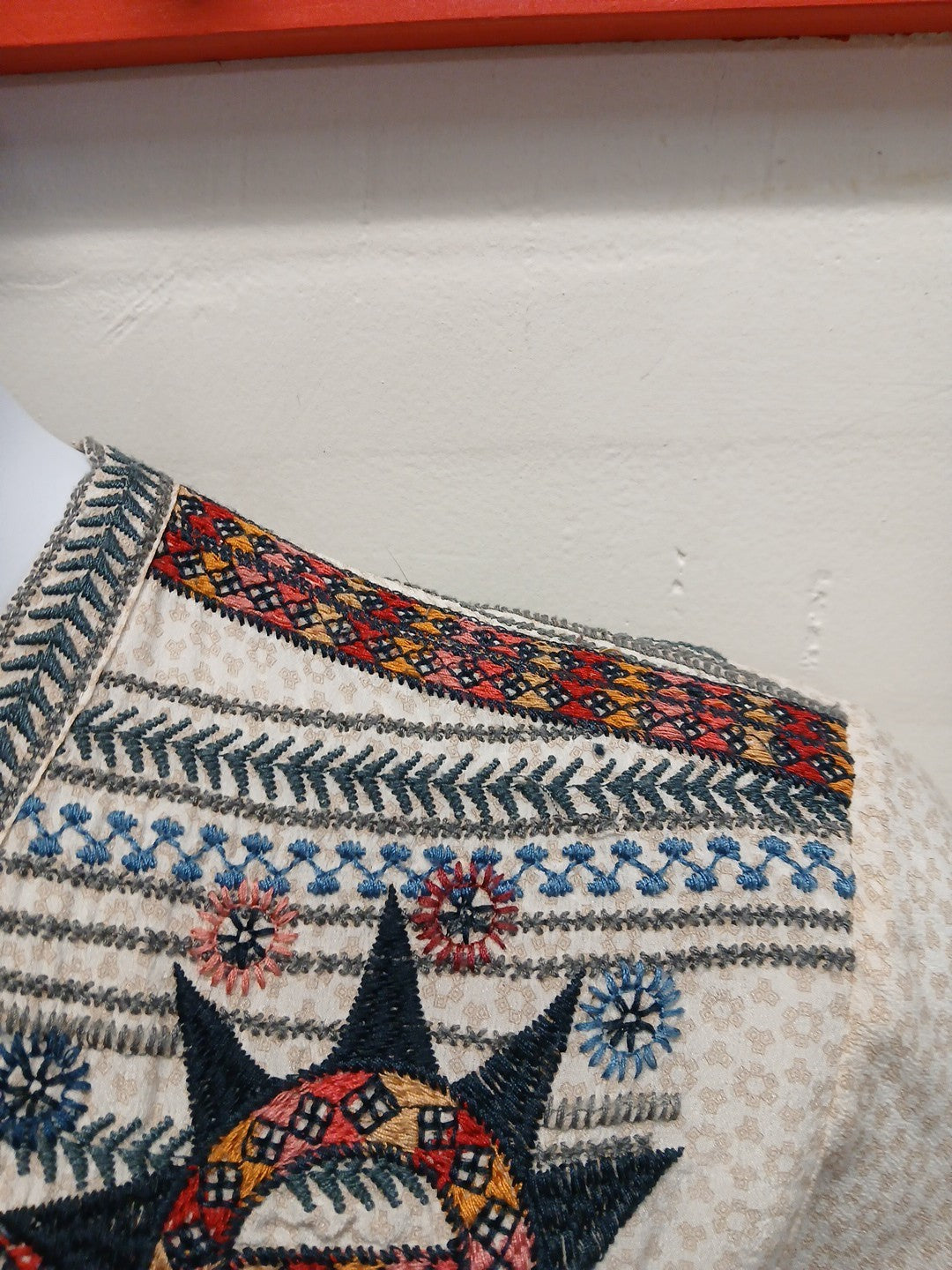 Johnny Was XL Biya Tan Embroidered 3/4 Button Pullover Blouse