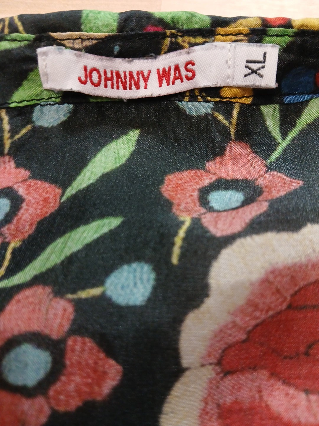 Johnny Was XL Silk Floral Pattern Button Up Collared Blouse