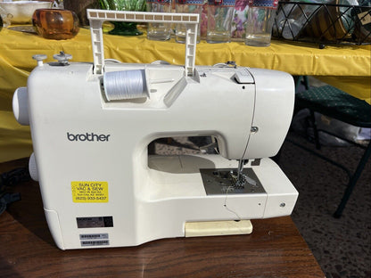 Brother Pacesetter PS-2500 Sewing Machine With Foot Pedal & Owners Manual- Works