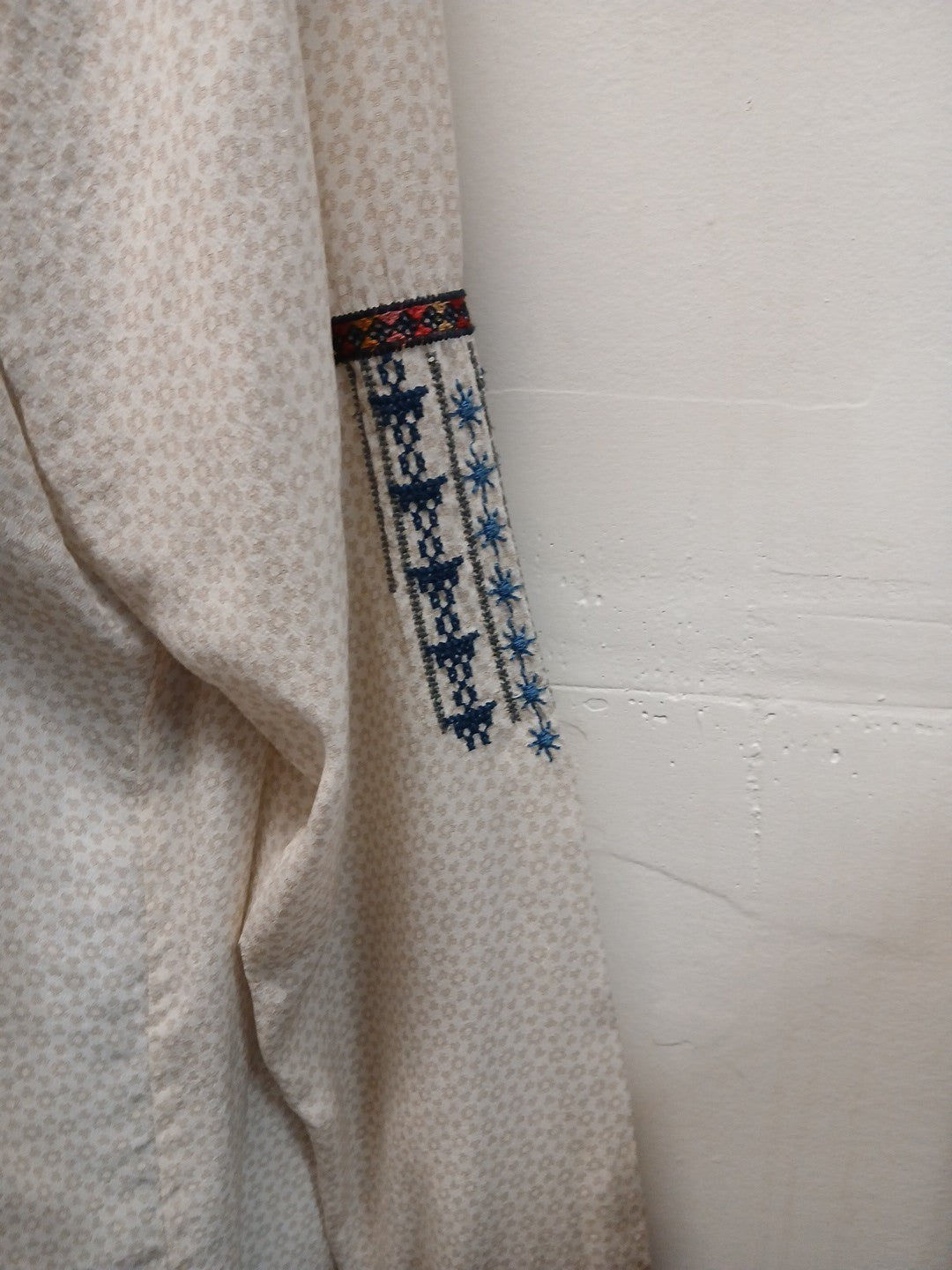 Johnny Was XL Biya Tan Embroidered 3/4 Button Pullover Blouse