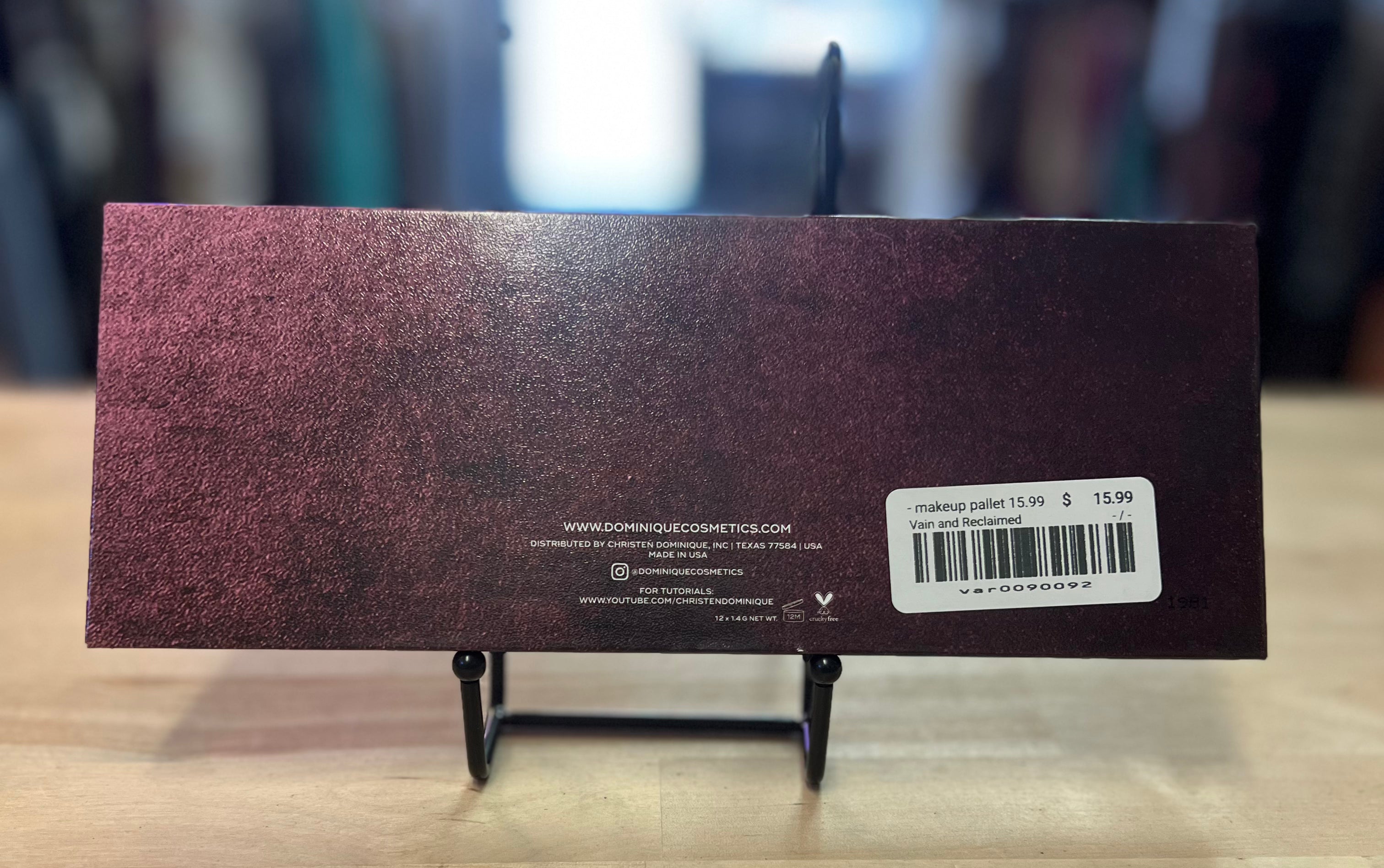 Dominique Cosmetics 12 Pan Colour Palette