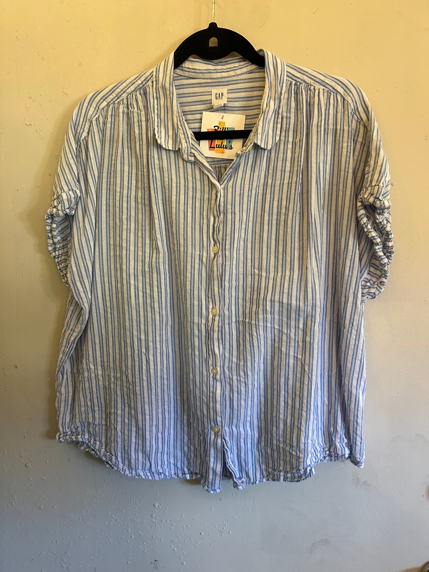 Gap Blue And White Vertical Stripe Button Down