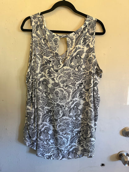 Old Navy Sleeveless B&W