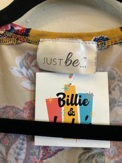 Just Be Gold paisely floral v neck