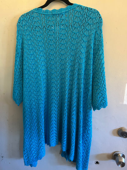 Fitting ImageTurquoise knit button down
