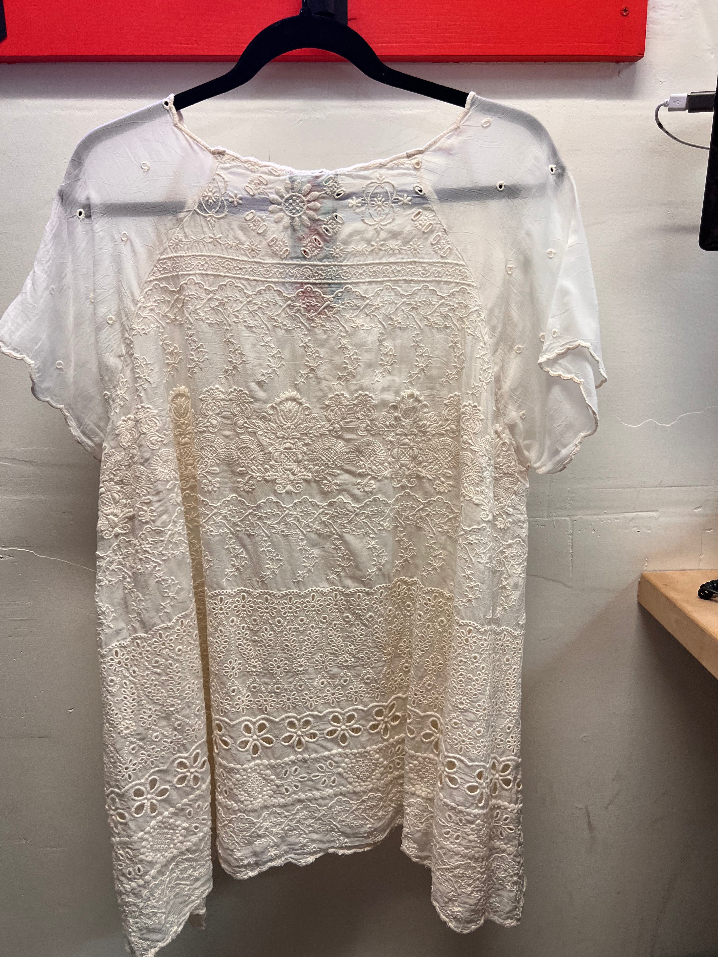 Johnny Was White with White Embroidery Blouse