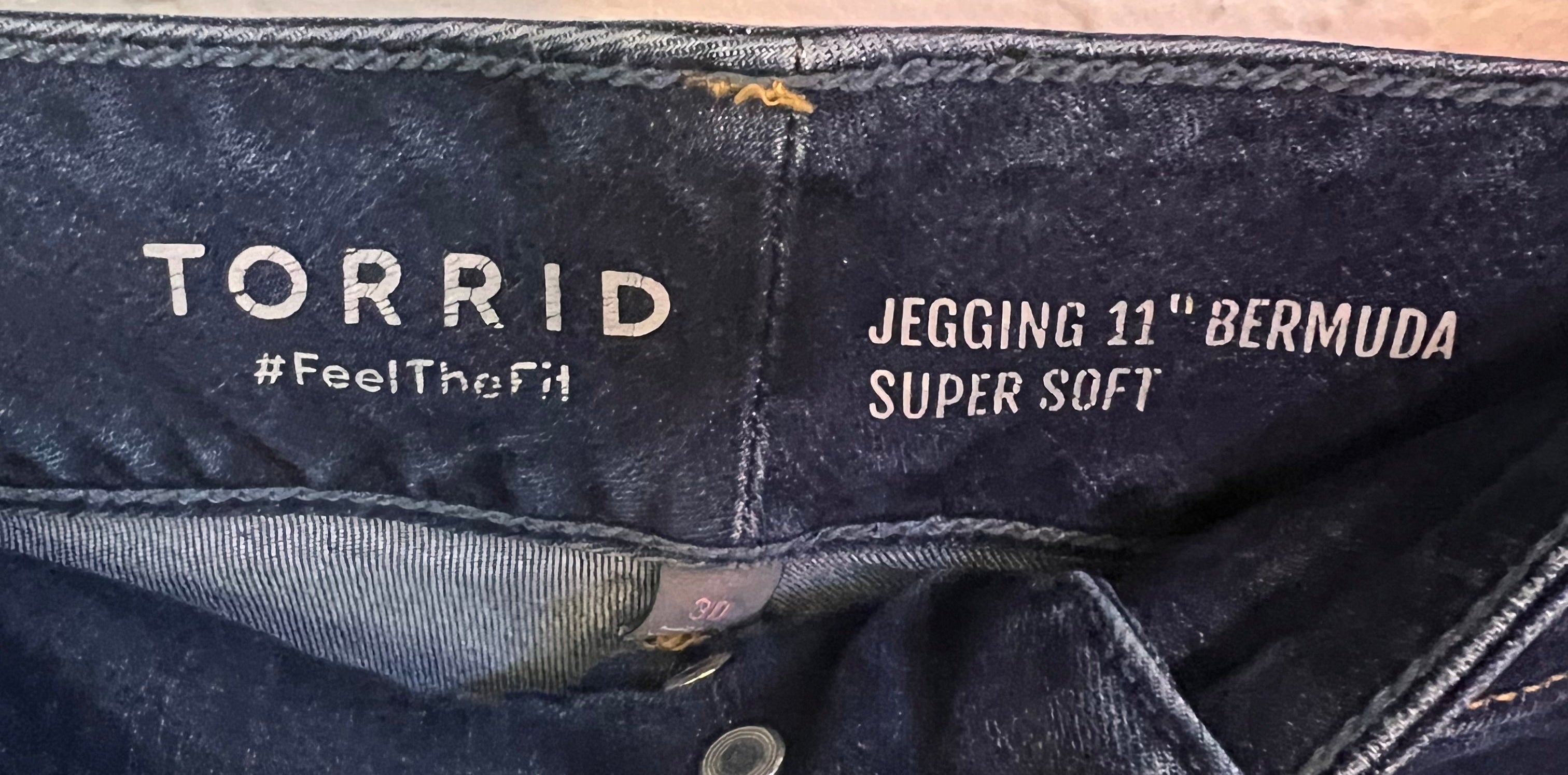 Torrid 3 Button Bermuda Super Soft 11" Jean Shorts