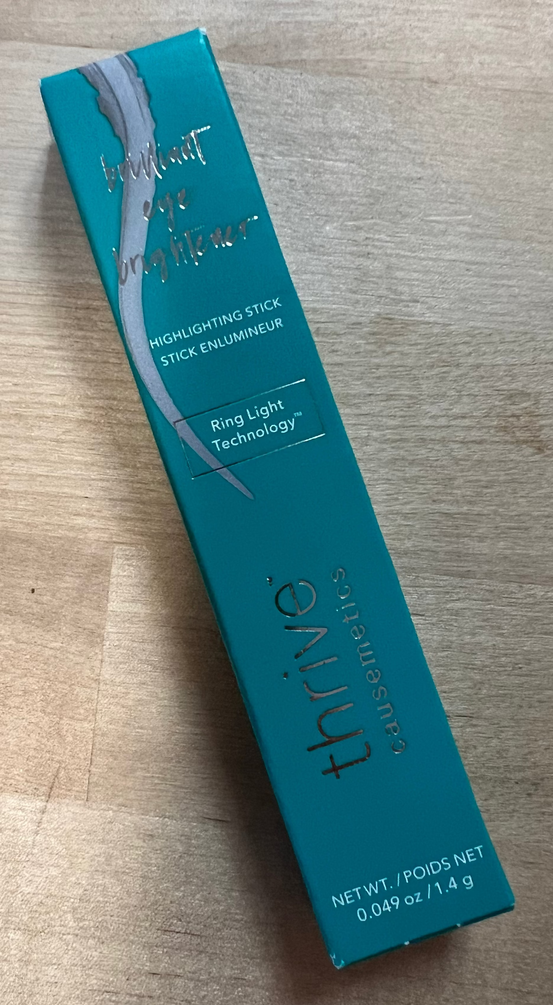 Thrive Brilliant Eye Brightener Betty Sky Blue Shimmer Highlighting Stick
