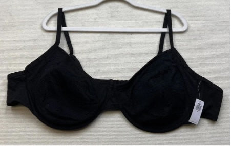 NWT Old Navy Balconette Textured Swim Top