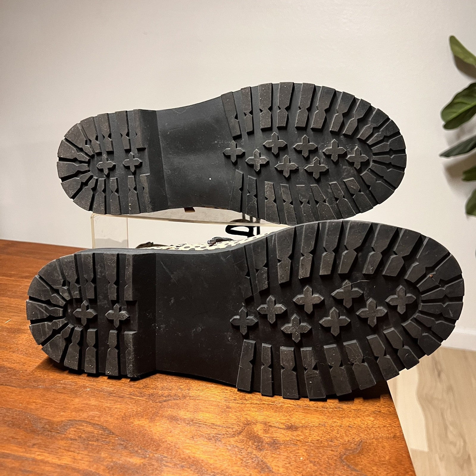 Torrid 12W Stevie Lace-Up Chunky Combat Boot Animal Print Wide Side Zip Lug Sole